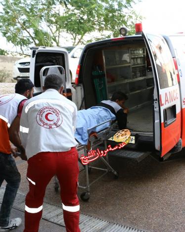PRCS teams referred an injured  to Al Zakah Hospital in Tulkare
