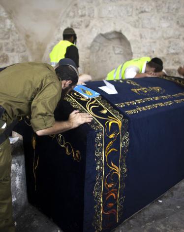 5620cdb9c46188f4578b45f9