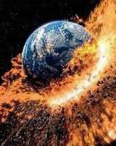 عاصفة شمسية مع الأرض