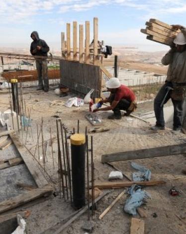 أين ذهبت الملايين التي حصل عليها اتحاد النقابات من 