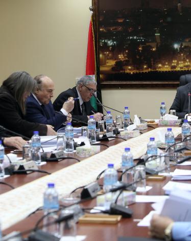 اجتماع مجلس الوزراء في الثلج 2