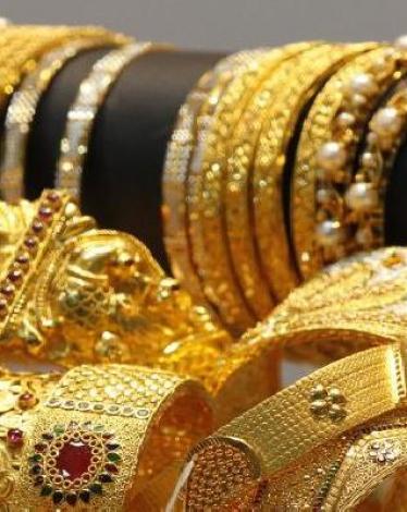 الذهب يستقر فوق أدنى مستوى في 4 أسابيع