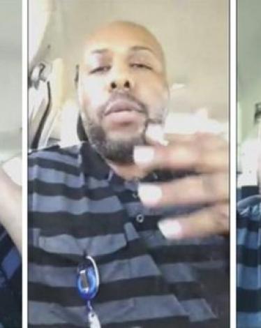 _95665160_تبحث شرطة كليفلاند في الولايات المتحدة عن شخص صور نفسه على فيسبوك مباشر وهو يطلق النار على شخص في الشارع. وقال المشتبه فيه، واسمه ستيف ستيفنس، في تسجيل آخر، إنه قتل 13 شخصا وإنه يريد قتل المزيد. وأكد قائد شرطة كليفلاند، كالفن ويليامز، مقتل رجل و