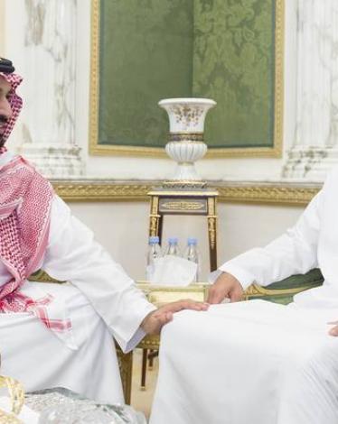 بن زايد يبدأ زيارة للسعودية في خضم أزمة انقلاب عدن