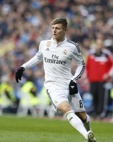 لاعب الوسط توني كروس