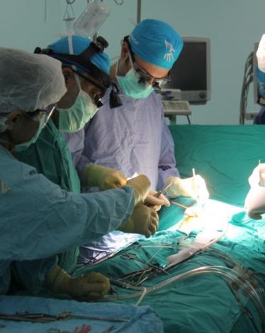 وفد طبي فلسطيني أوروبي يصل قطاع غزة