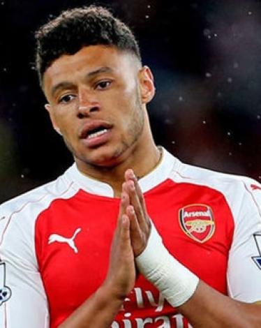 هندرسون يعدد مزايا تشامبرلين