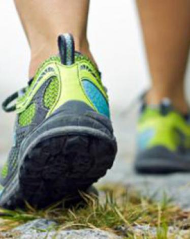 المشي 20 دقيقة يومياً يحد من أمراض القلب