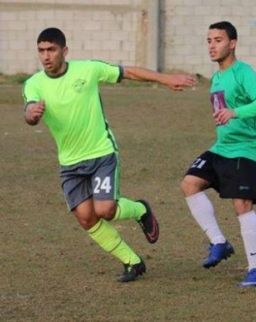 لاعب جديد يرحل عن المجمع الإسلامي