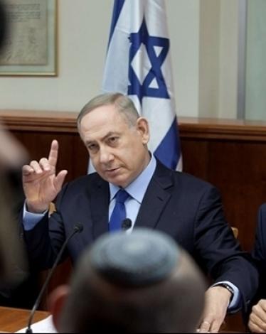 يعكف مراقب الدولة الإسرائيلي، يوسف شبيرا، على إعداد تقرير حول أداء رئيس الحكومة الإسرائيلية، بنيامين نتنياهو، كوزير للاتصالات، ويتوقع أن تنشر مسودة هذا التقرير في غضون شهر أو شهرين. ورغم أن تفاصيل هذا التقرير ما زالت سرية، وحتى التفاصيل المعروفة يحظر النش