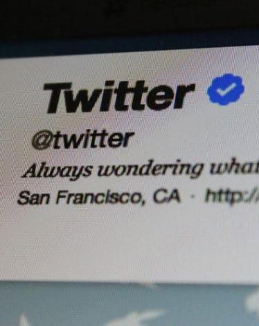 2ca9fb93-a494-40cf-9297-43102e49fa66