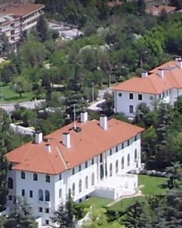 تركيا تعتقل 4 أشخاص "خططوا" لمهاجمة سفارات غربية