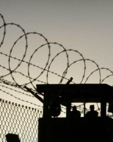 أسرى فلسطين يطالب بوقف العقوبات بحق الأسرى في شهر رمضان