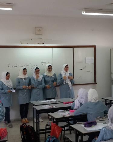 انجاز فلسطين تنفذ مشروع صقل مهارات الفتيات القيادية