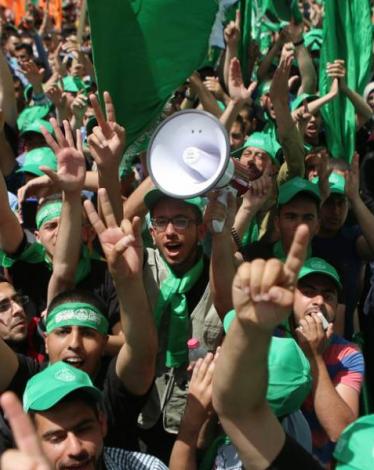 فوز الكتلة الإسلامية