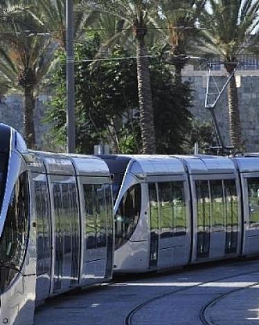 jarusalem-train-1qkmyb7mrv9zucj5swwajuogwvpbh99qfxo7p27cyh1g
