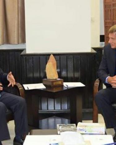 الوزير الحساينة يستقبل المنسق العام للمنحة الامريكية
