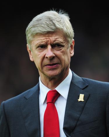 فينجر يتحدى المطالبين برحيله ويحدد موقفه من برشلونة