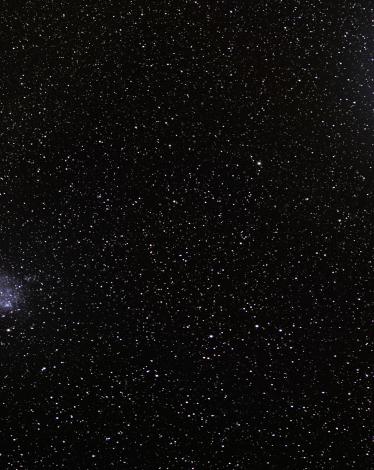  330 مليون سنة ضوئية.