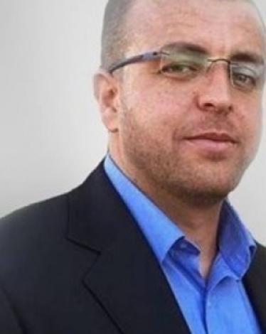 زوجة القيق: الاحتلال فشل في إدانة زوجي وحوله للإداري