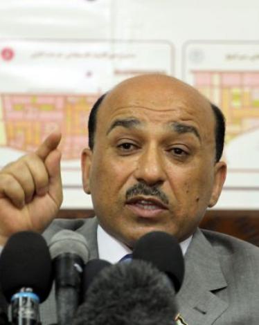 وزير الأشغال العامة والاسكان مفيد الحساينة 