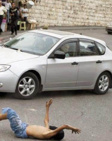 نجاة مواطنين من محاولة دهس من قبل مستوطن بالخليل