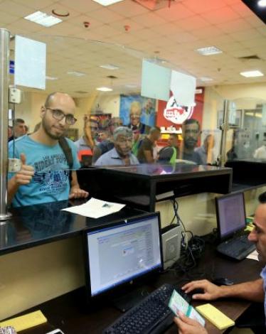 تنقل 5593 مسافر الأربعاء على معبر الكرامة
