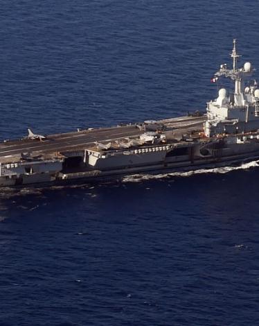حاملة طائرات