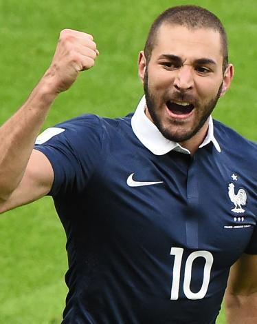 7772659684_karime-benzema-marque-le-troisieme-but-de-la-france-contre-le-honduras