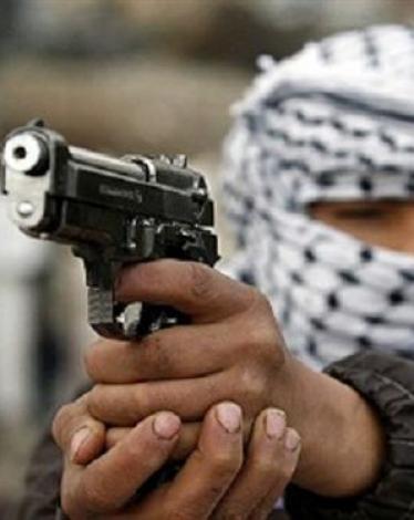 مجهولون يطلقون النار بكثافة في الخليل