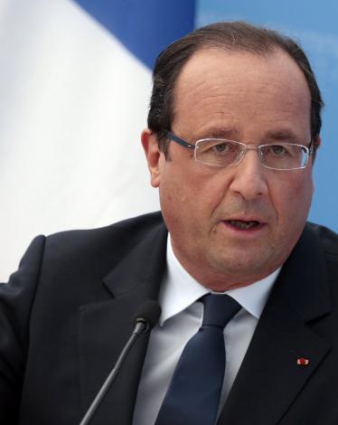 هولاند يؤكد التزام فرنسا بحل الدولتين