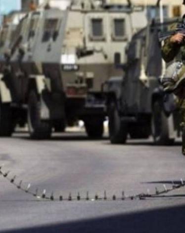الاحتلال يغلق مدخل قرية اللبن الشرقية