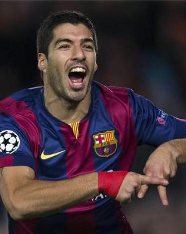 سواريز باق في برشلونة حتى 2022