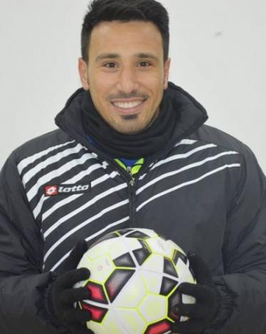 مهاجم شباب الظاهرية محمد فودي 