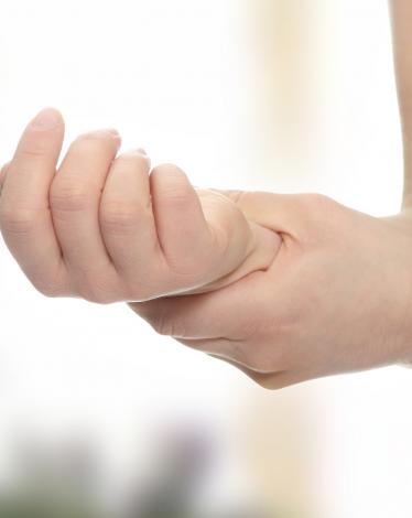 أسباب ألم مفاصل اليد وعلاجاته!