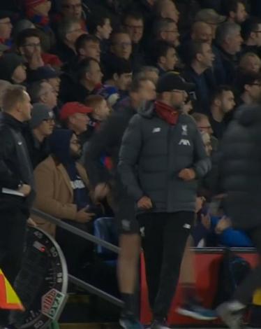 87259-احتفال-صلاح-بالهدف-الثاني