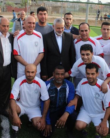 افتتاح ملعب النصيرات المعشب صناعيا