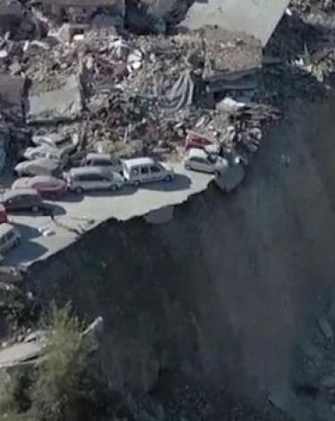 زلزال إيطاليا يجبر الآلاف على المبيت في أماكن إيواء مؤقتة