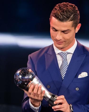 رونالدو يصل الإمارات لحضور حفل "جلوب سوكر"