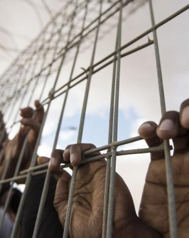 الأسرى الفلسطينيين في سجون الاحتلال