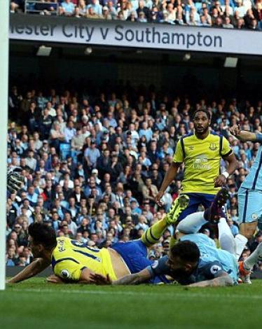 السيتي يسقط في فخ التعادل أمام إيفرتون