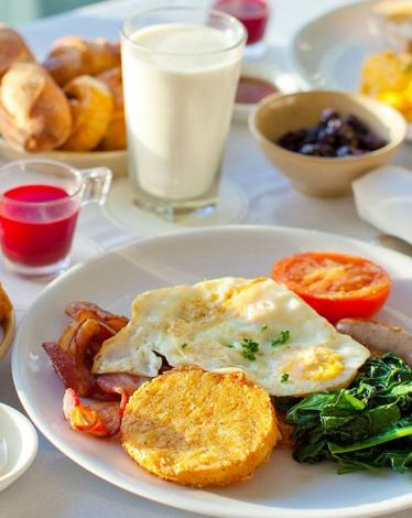 ما هو الإفطار المثالي للطفل في المدرسة؟