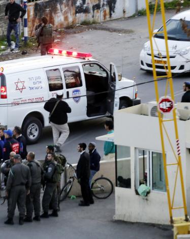 الاحتلال يمدد اعتقال فتاة مقدسية