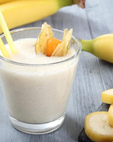 10 فوائد لشراب الموز تجعلك تتمسك بتناوله يوميًا