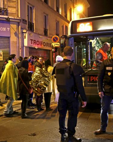 شرطة باريس تحتجز العشرات بعد أعمال عنف