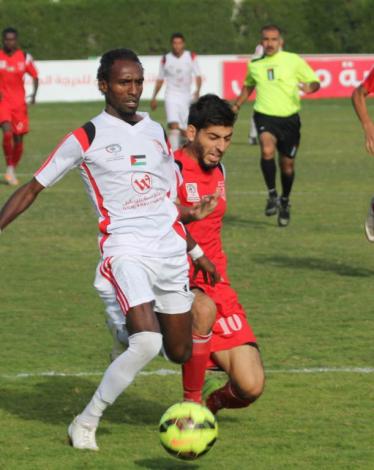 مهاجم خدمات الشاطئ الجديد سليمان العبيد