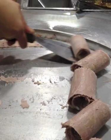 ice-cream-roll