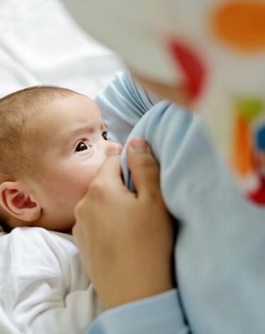 الرضاعة لفترة طويلة تزيد خطر التسوس