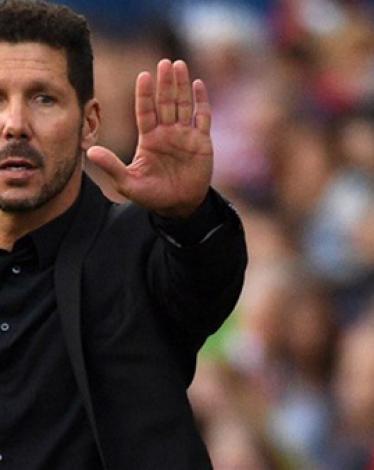 سيميوني يستهدف لاعب برشلونة السابق