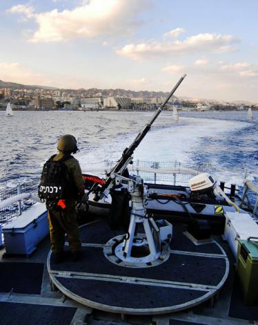 Flickr_-_Israel_Defense_Forces_-_Israeli_Navy_Guards_Haifa_Bay
